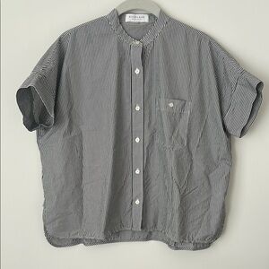 Everlane Navy and White Button Down Shirt